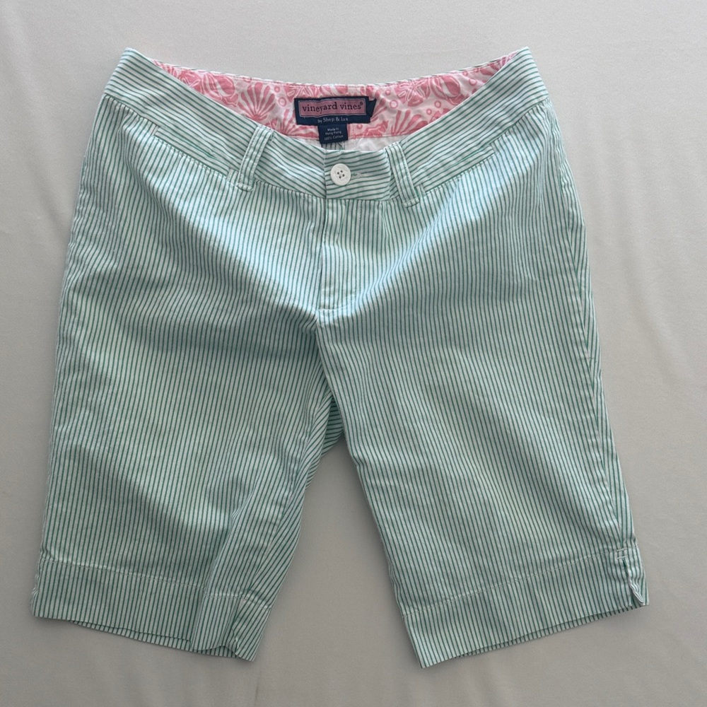 Vineyard Vines Bermuda Shorts Green and White Stripped Size 4